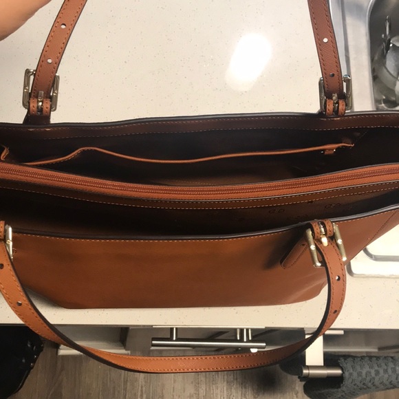 Tory Burch York Tote - Picture 3 of 6